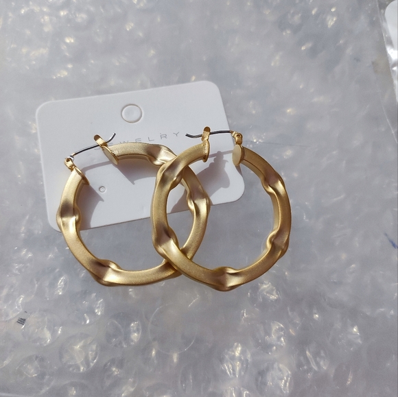 Jewelry - Matte Gold Hoops